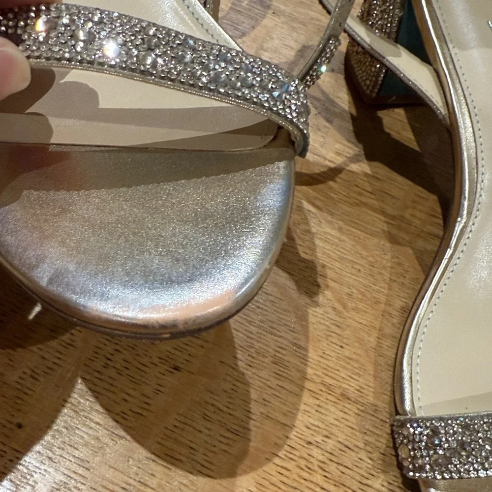 Betsey Johnson Glittering Gold Sandals. Size 9.5 - Picture 12 of 13